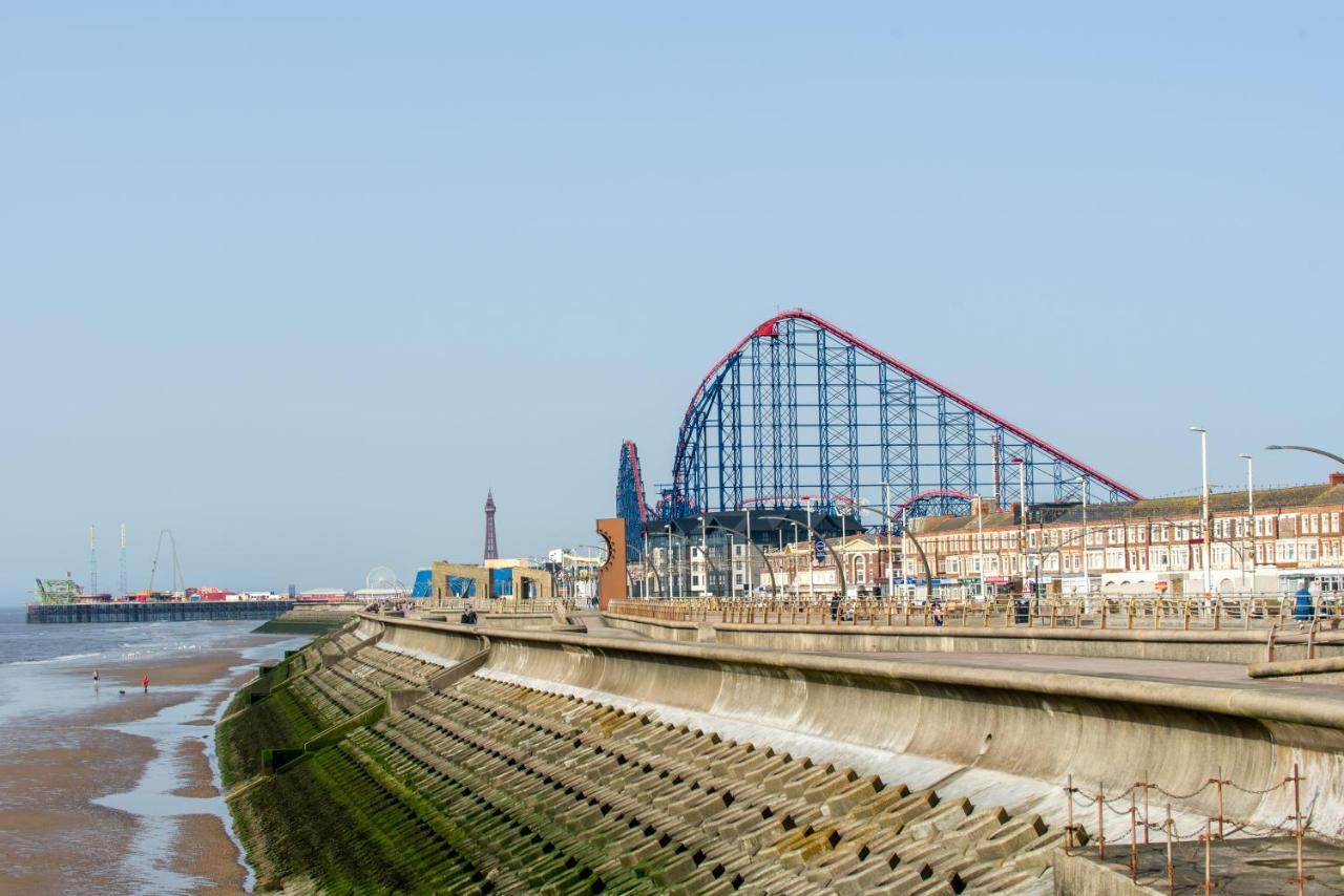 The Headlands Hotel Blackpool Bagian luar foto