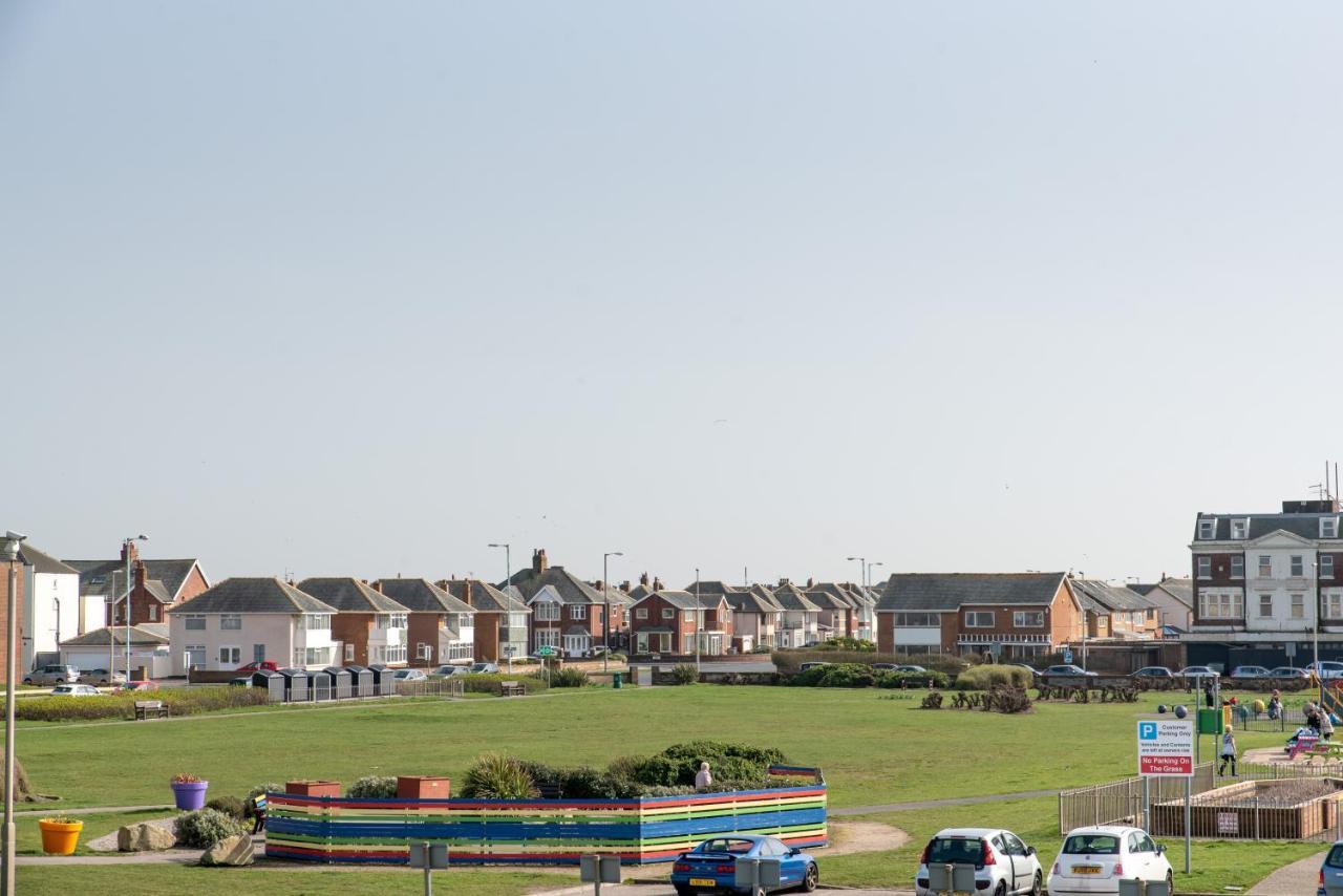 The Headlands Hotel Blackpool Bagian luar foto