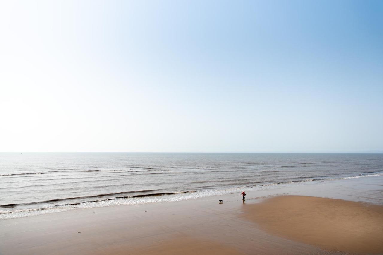 The Headlands Hotel Blackpool Bagian luar foto